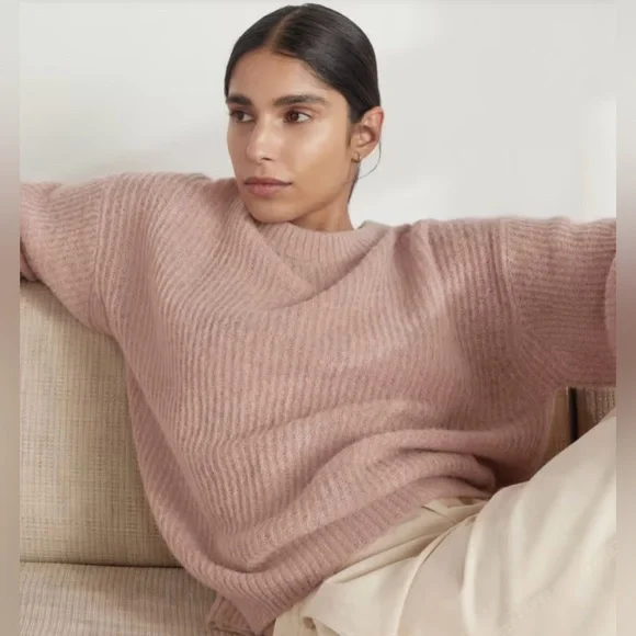 Everlane Oversized Alpaca Crewneck - Picture 6 of 13